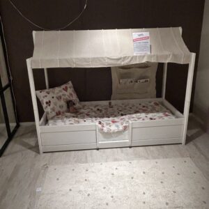 4-in-1 bed met dak - Toonzaalmodel